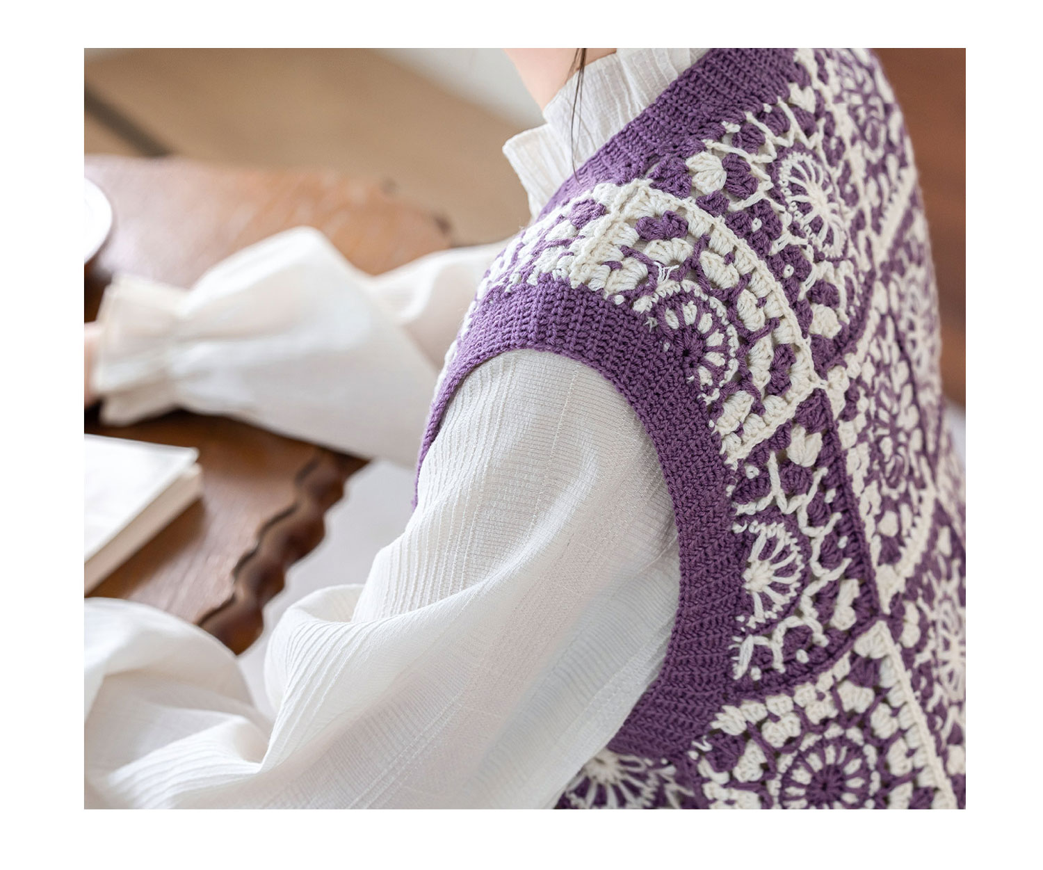 Two-color,mosaic V-neck,women's vest,DIY lace thread crochet,woolen sweater,material package